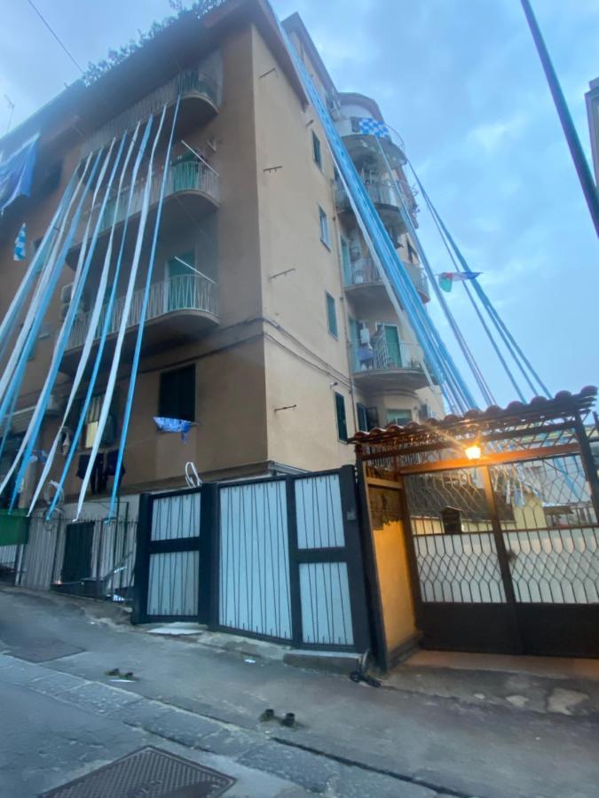 Napoli Centro Casa Con Due Camere E Cucina Bagian luar foto